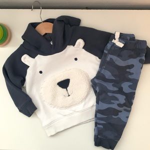 NWOT 2-piece bear fleece hoodie & camo jogger